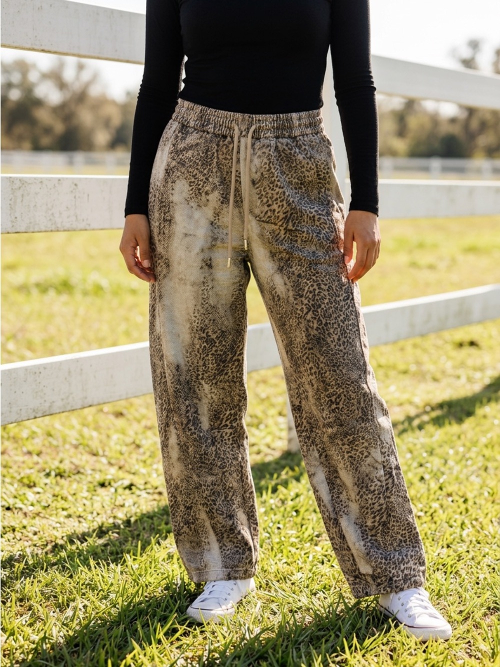 DAVI & DANI NWT Washed Taupe Leopard Print Balloon Toggle Hem Denim Pants